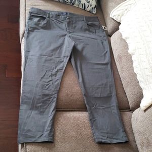Gap gray midrise stretchy cropped pants